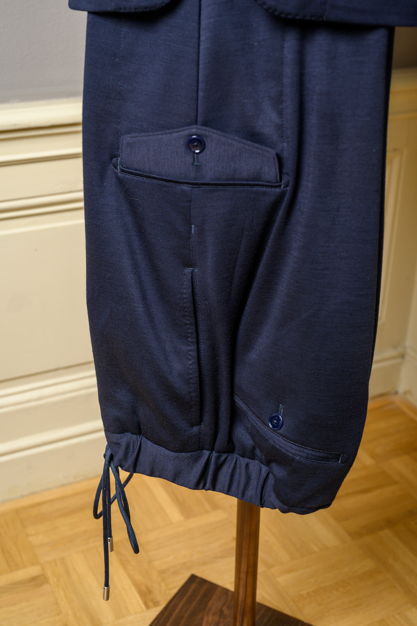 drawstring trouser